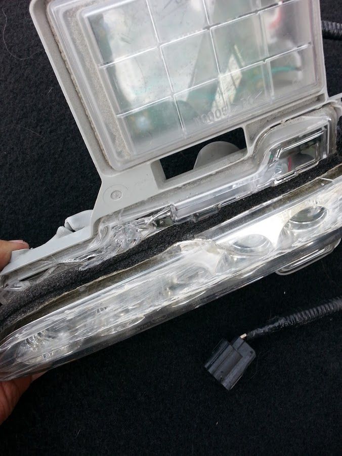2015 Daytime running light damaged / Tail light Nissan GTR Forum
